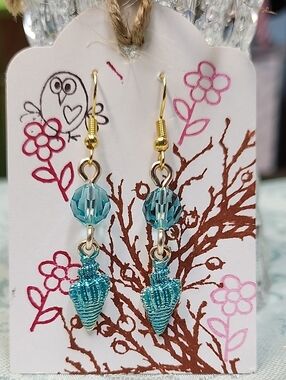 Goldtone & Teal Dangle Earrings!